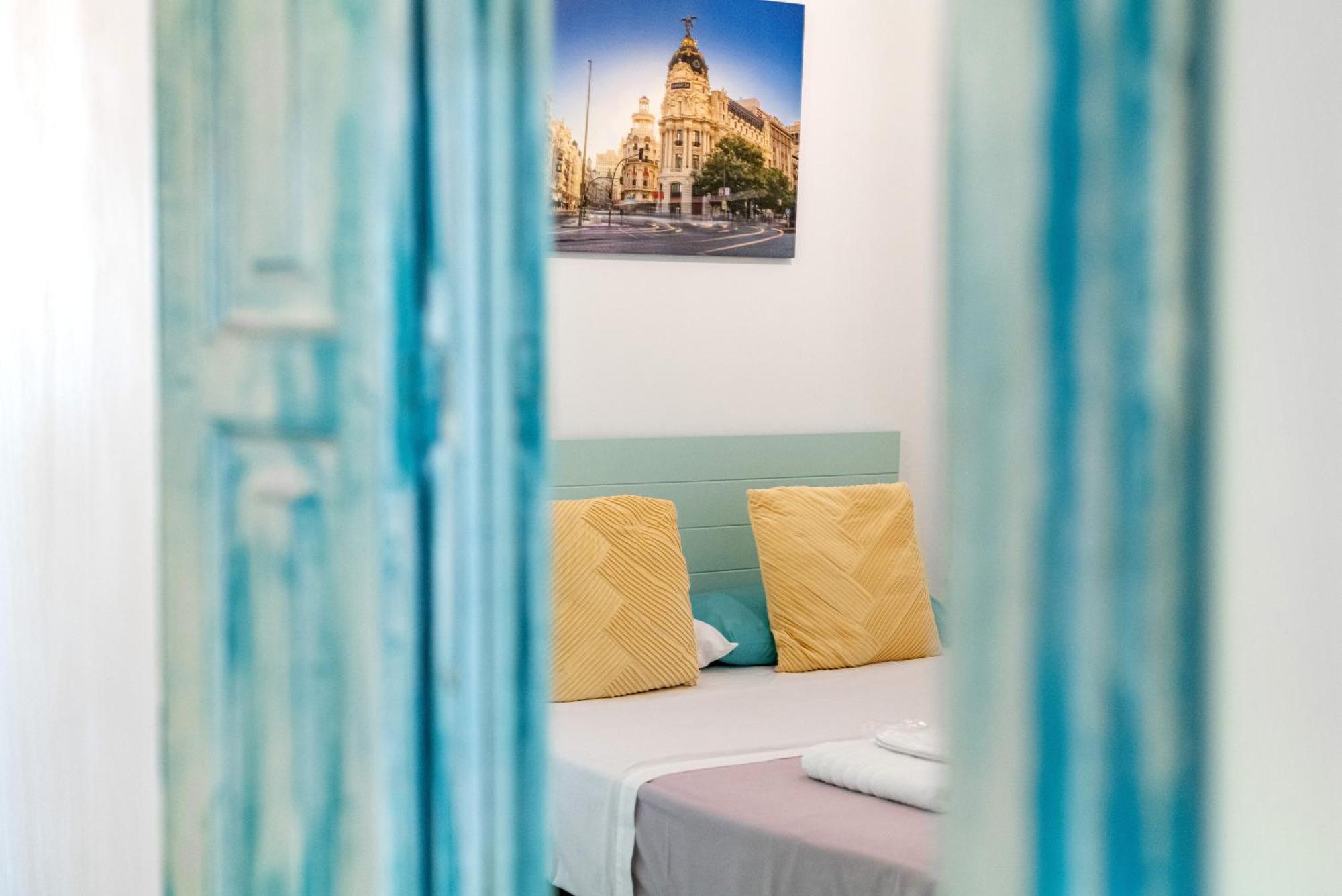 Vintage Apartment Near Puerta Del Sol Madrid Kültér fotó