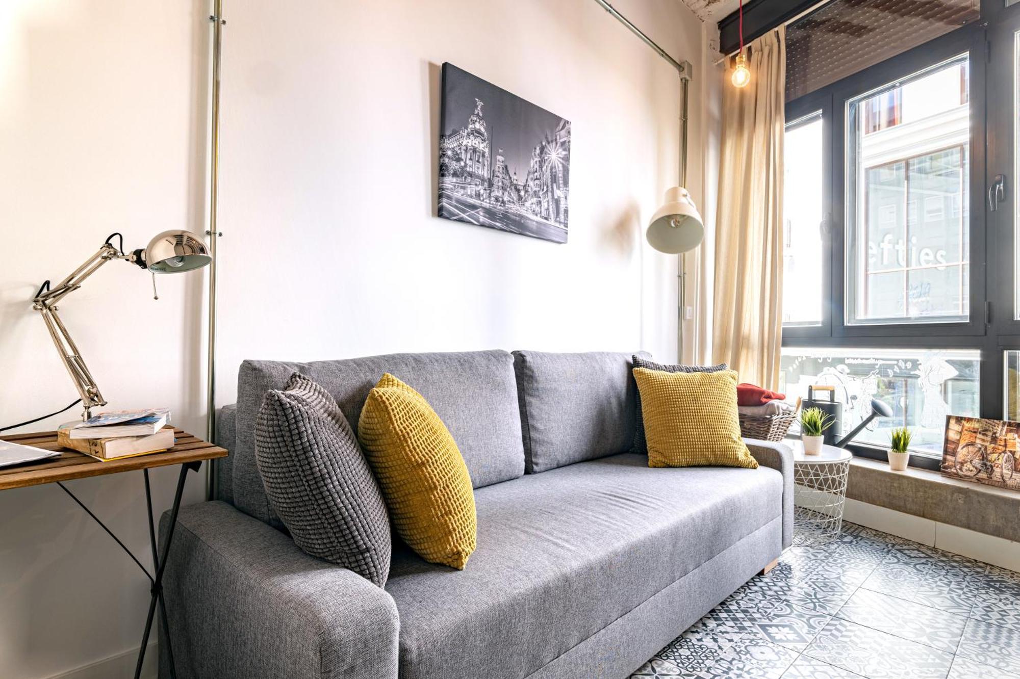 Vintage Apartment Near Puerta Del Sol Madrid Kültér fotó